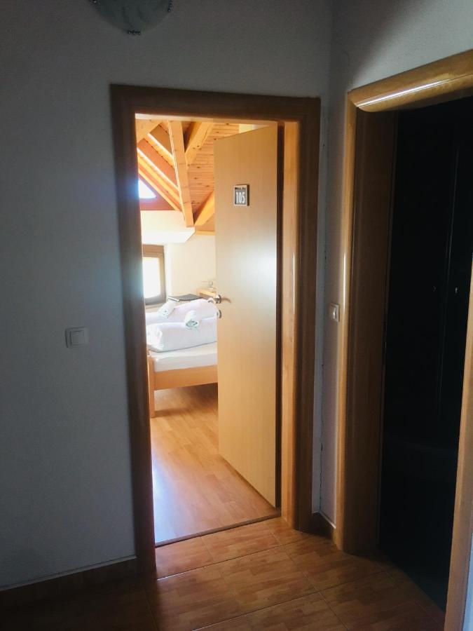 Omladinski Hotel Rostovo Bugojno Dış mekan fotoğraf